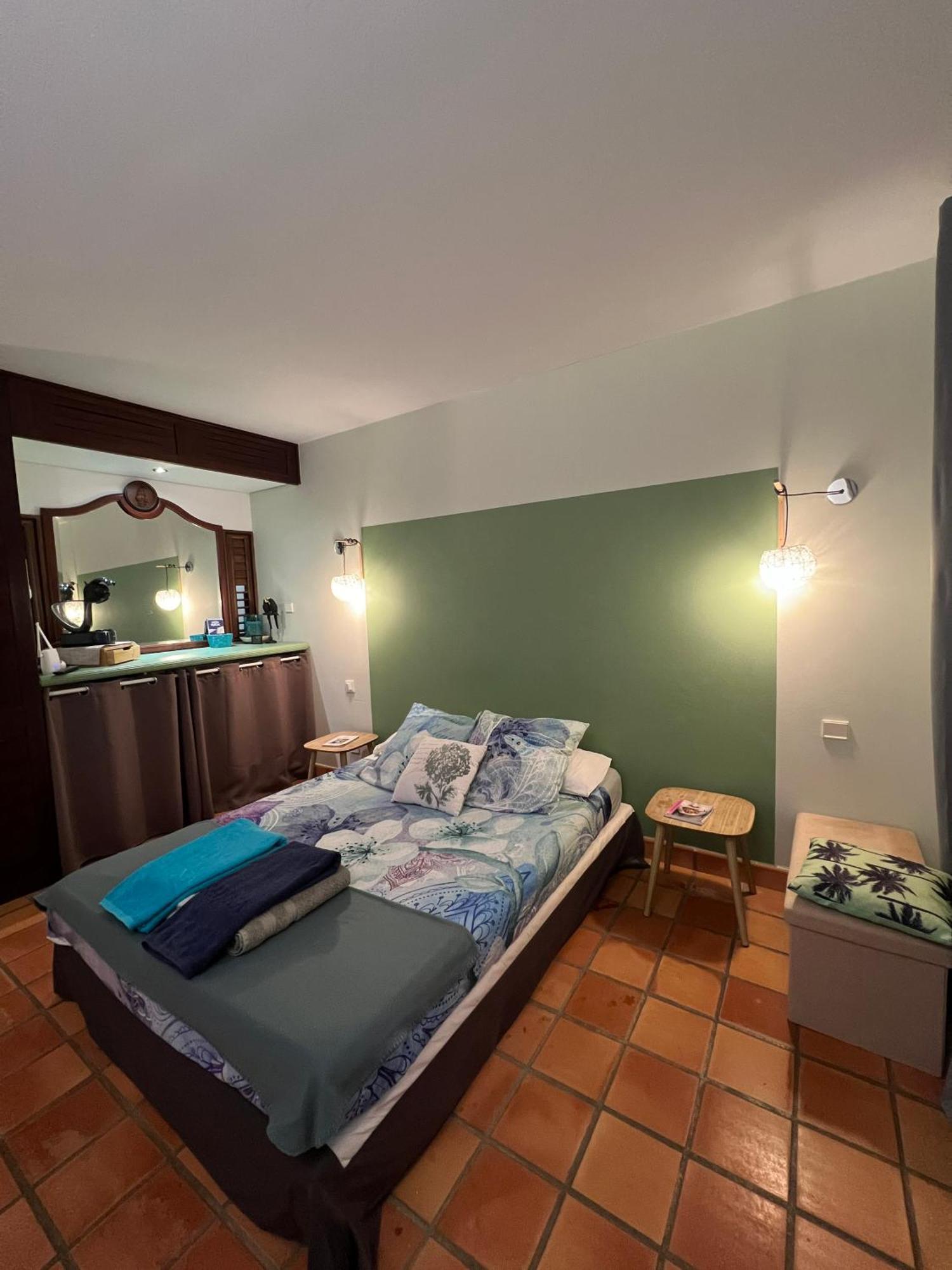 Ananas Premium - Sejour Detente T2 Vue Mer Avec Balcon Prive A Tartane La Trinité Kültér fotó